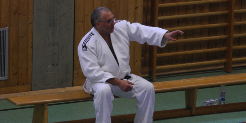 Großkarolinenfelder Judokas Helfen